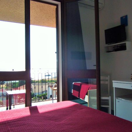 Hotel Bellavista S'Archittu Номер фото