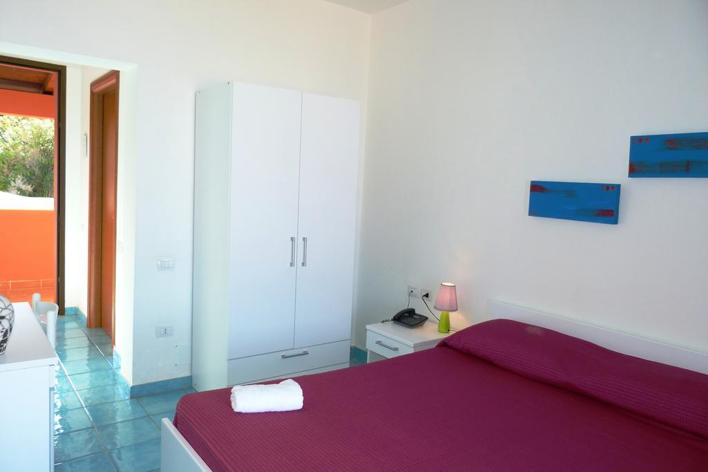 Hotel Bellavista S'Archittu Номер фото