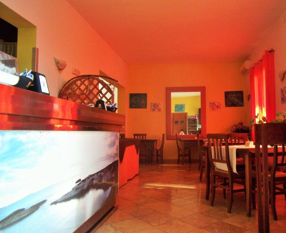 Hotel Bellavista S'Archittu Екстер'єр фото